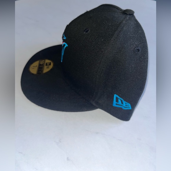 New Era - Marlons Fitted Cap - Picture 4 of 5